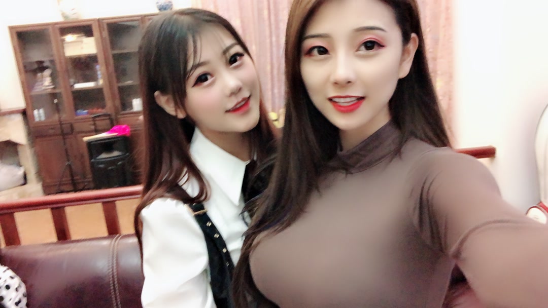 215 1044 小奶酪阿硕小丸子 id: 14756955 关注