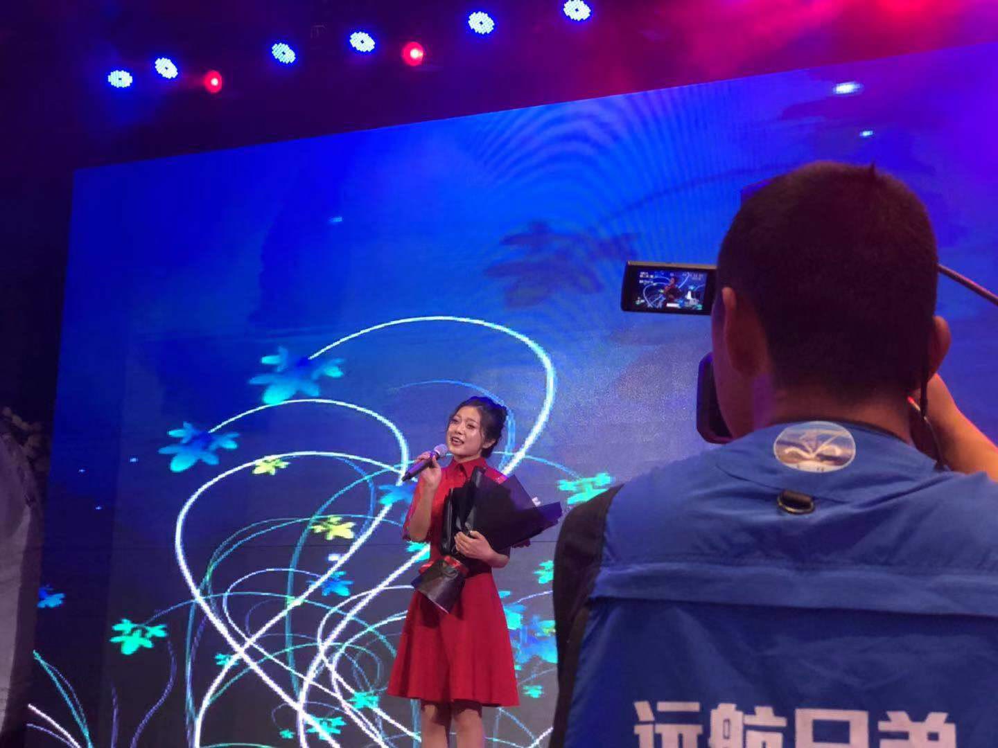 圆宝儿(大陕北91) 发了一个快手作品,一起来看!