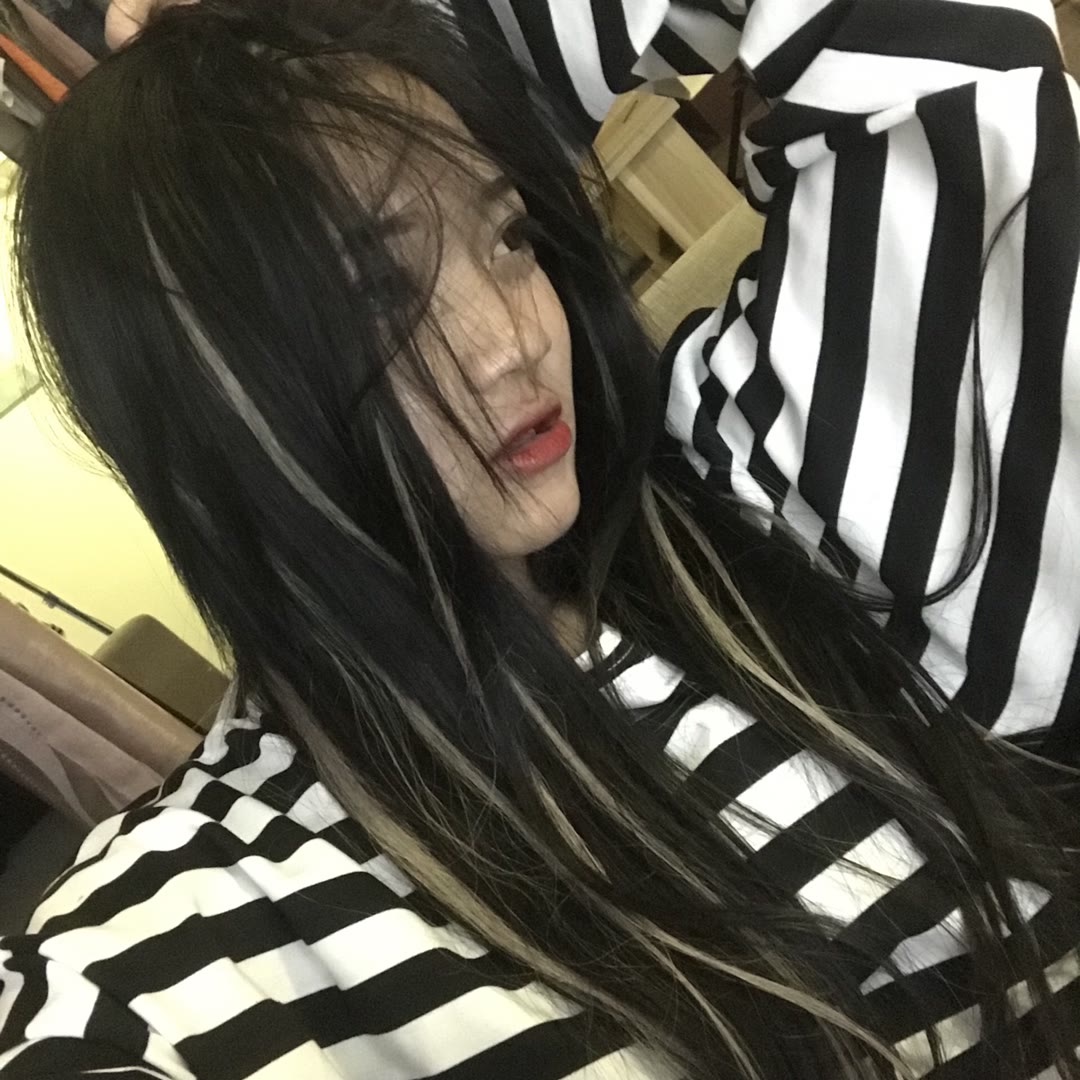 琴枝不会笑.