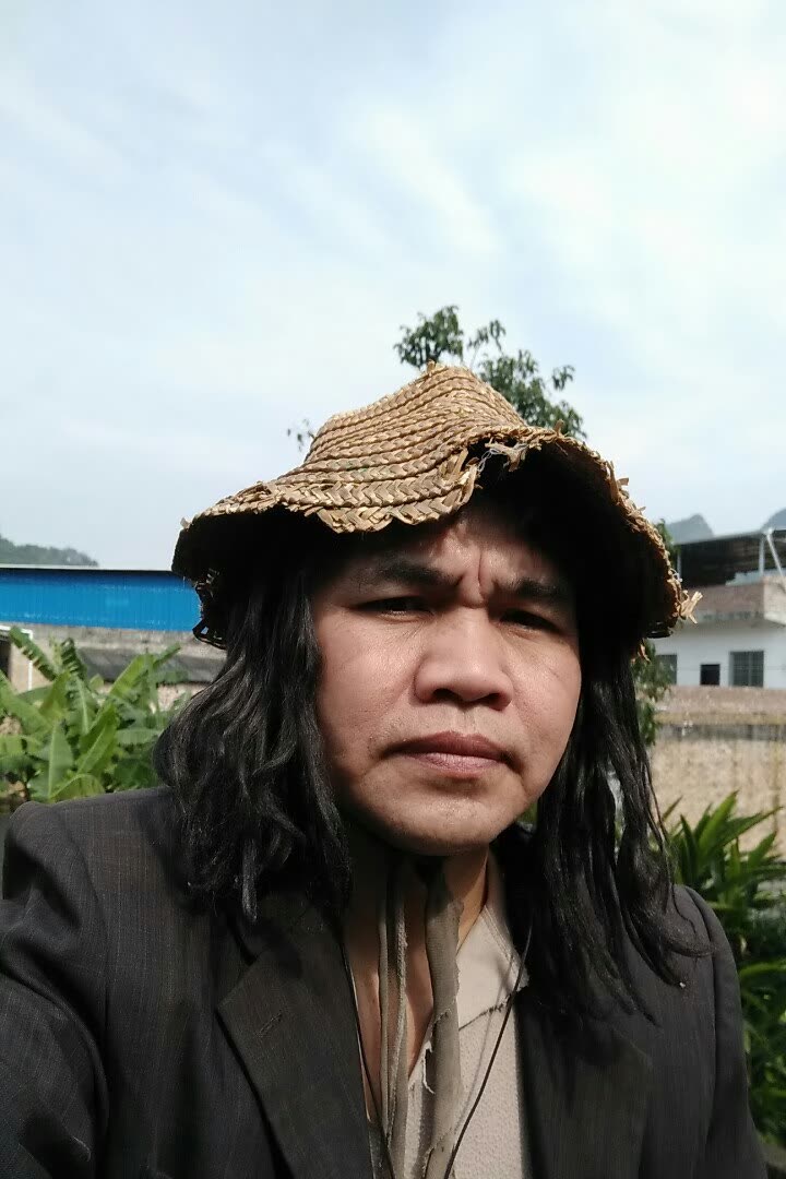 乞丐韦文学演唱视频图片