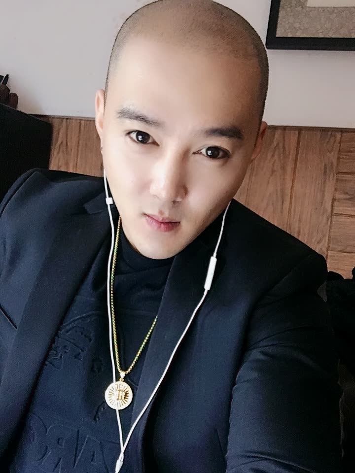 李桢航🍏🍎的快手直播