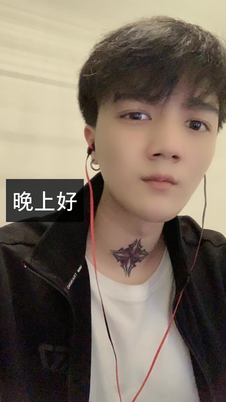 我正在快手看@黄浩然(梓琪)的直播,一起来吧#记录世界 记录你#黄浩然