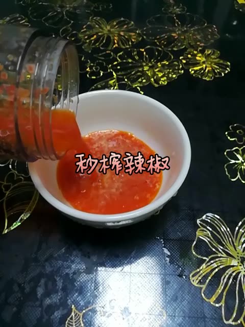 辣椒汁拌菜拌面,也可做辣椒泥,喜欢吃辣的宝宝有福了,喜欢的双击关注