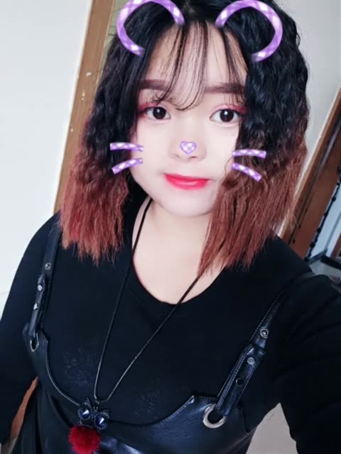 换发型了 2年前