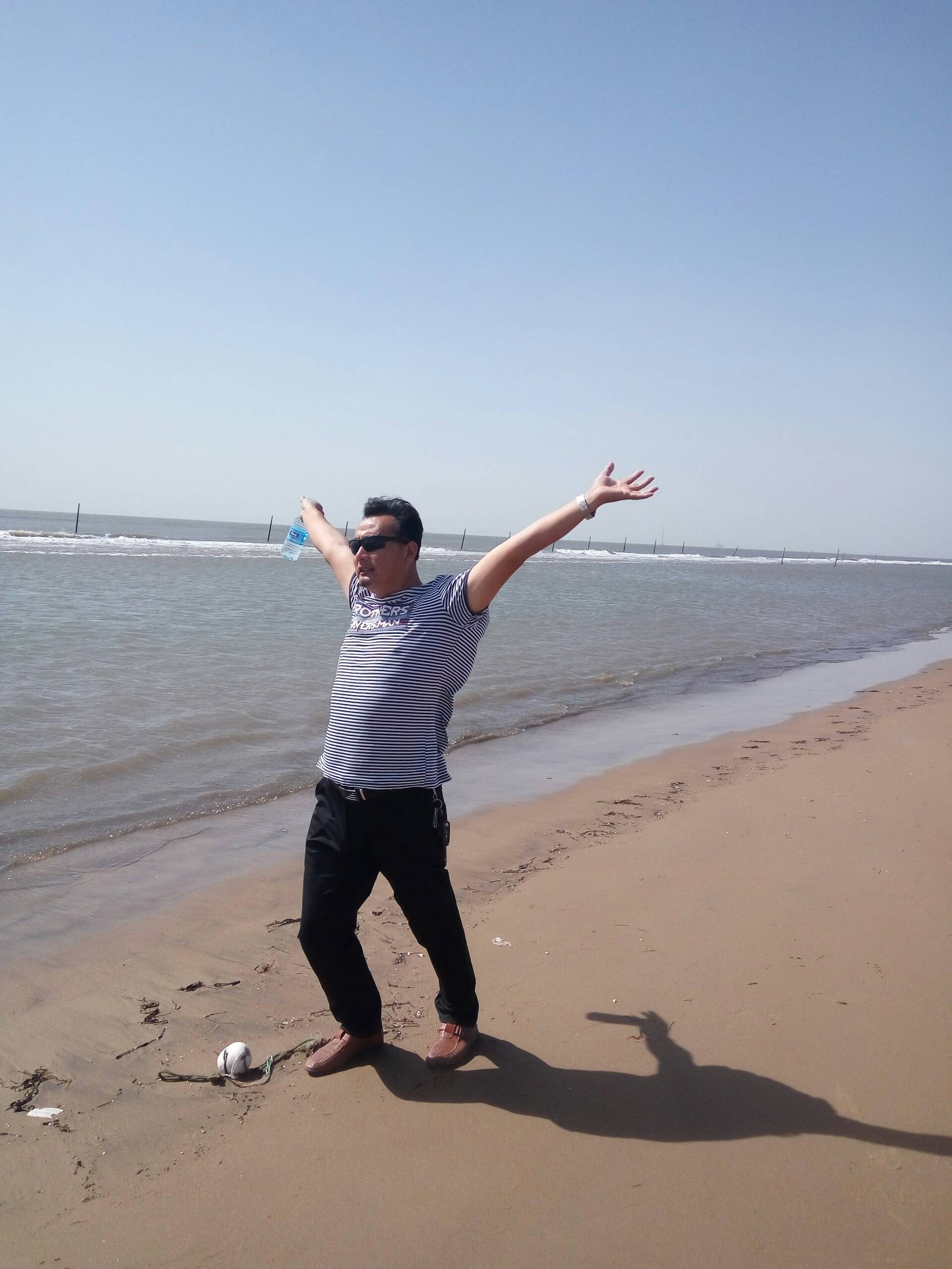 拥抱大海
