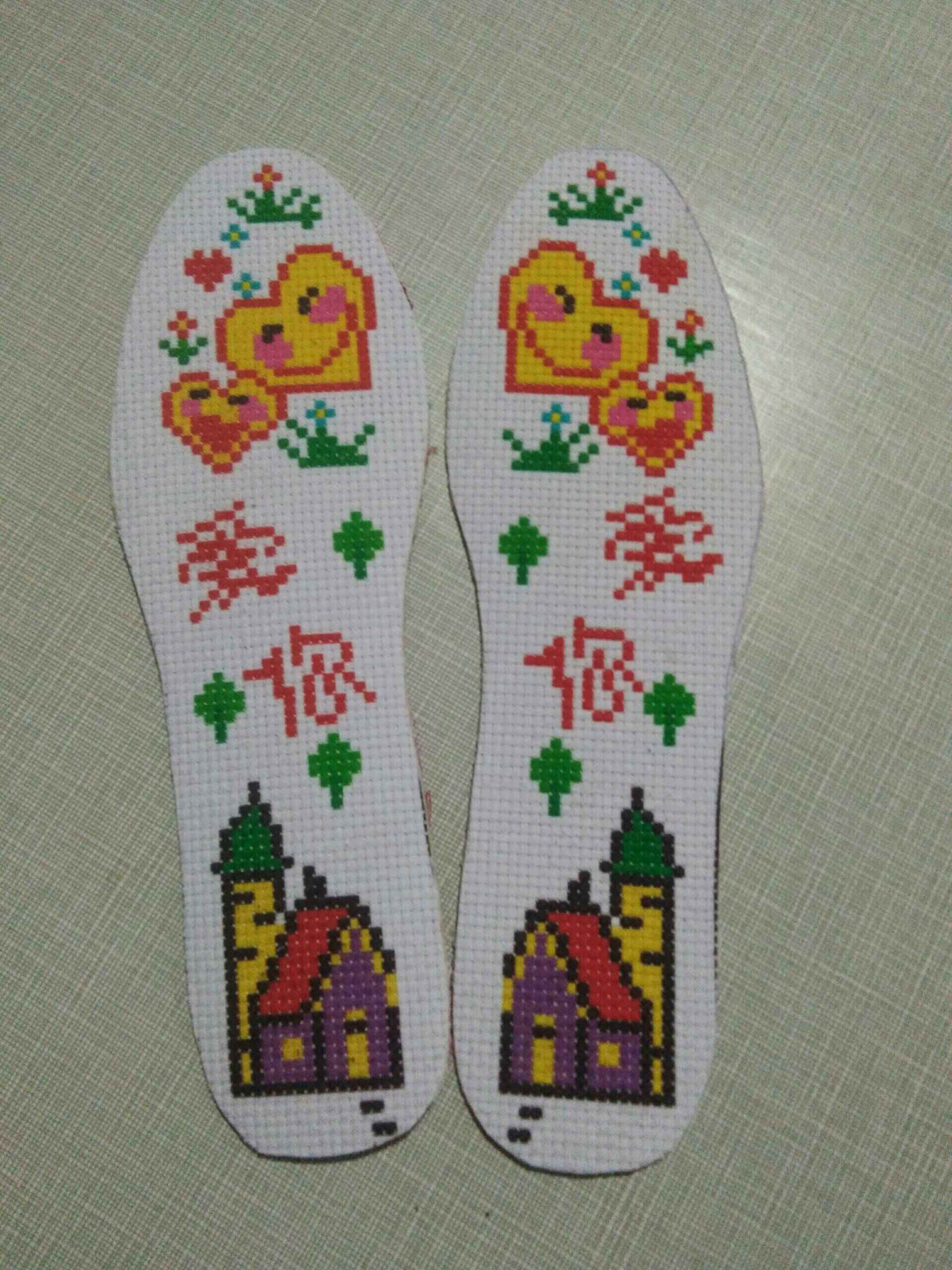 芳姐手工鞋垫的快手