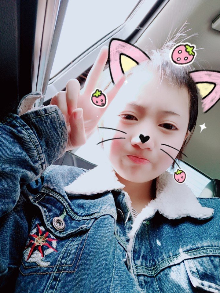 翠花很可爱欧.