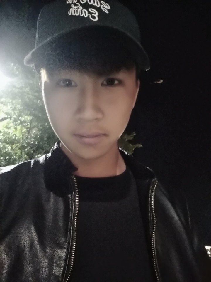 姑凉别调戏我小心我非礼你