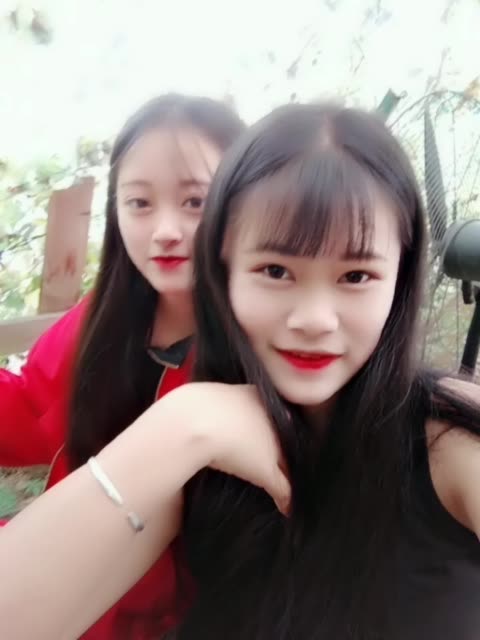 有胸的叫阿咦 @苏晓婷(o234511502) @唐诗雨(o