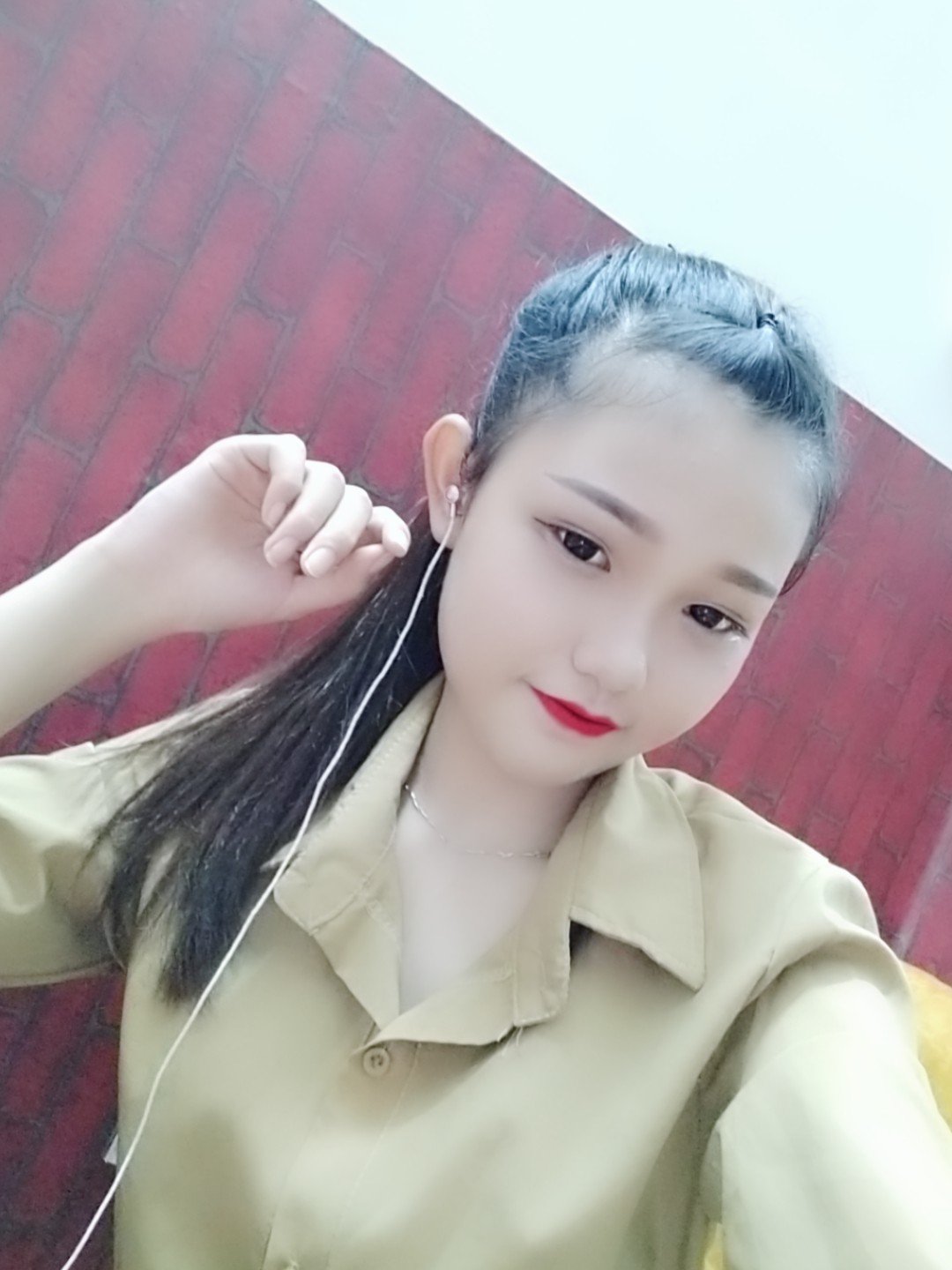 爱笑的琳琳-的主页-快手直播