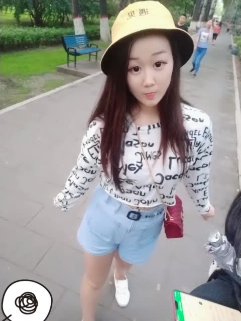 98安琪 . 很乖的主页-快手直播