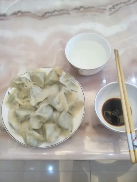 吃饺子喽! 2月前
