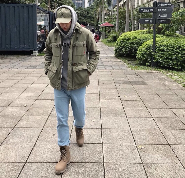 说工装像赵四刘能的你们瞎了嘛      
