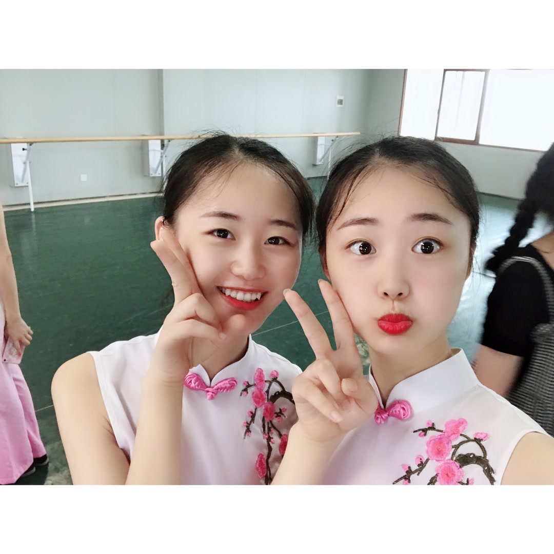 双胞胎93冰琪琳-快手直播