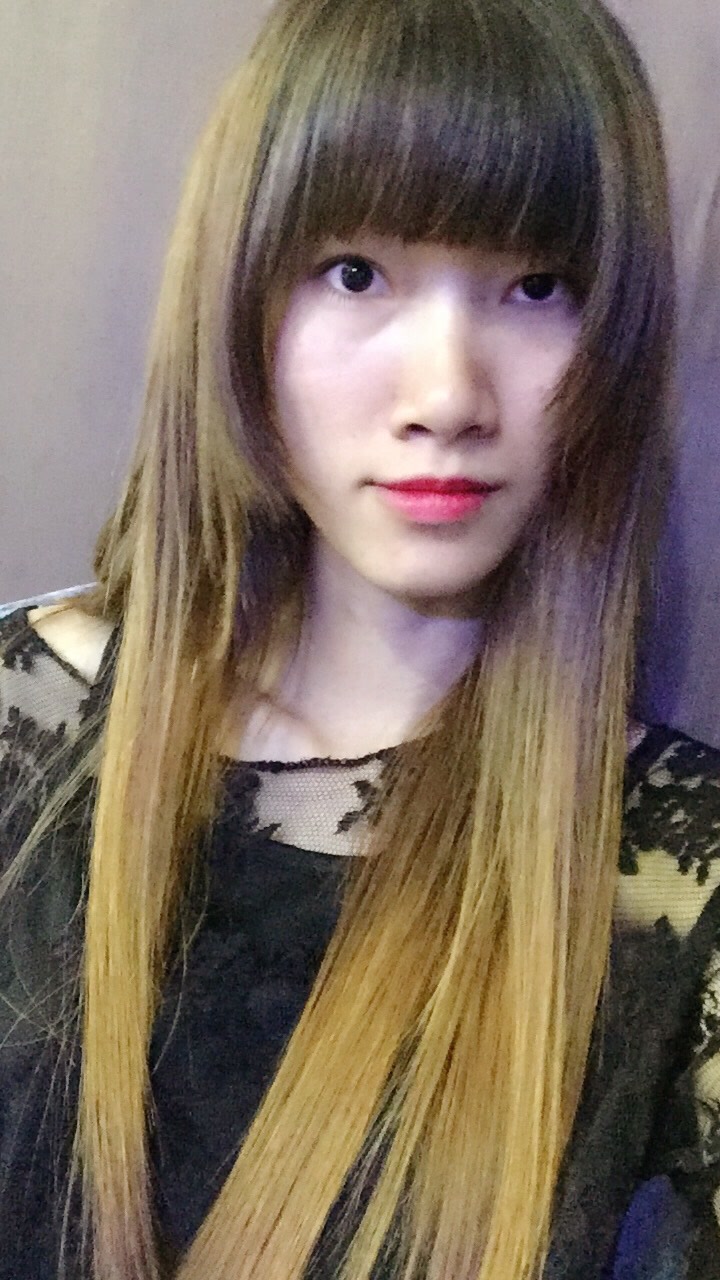 98霞妹呀-快手直播