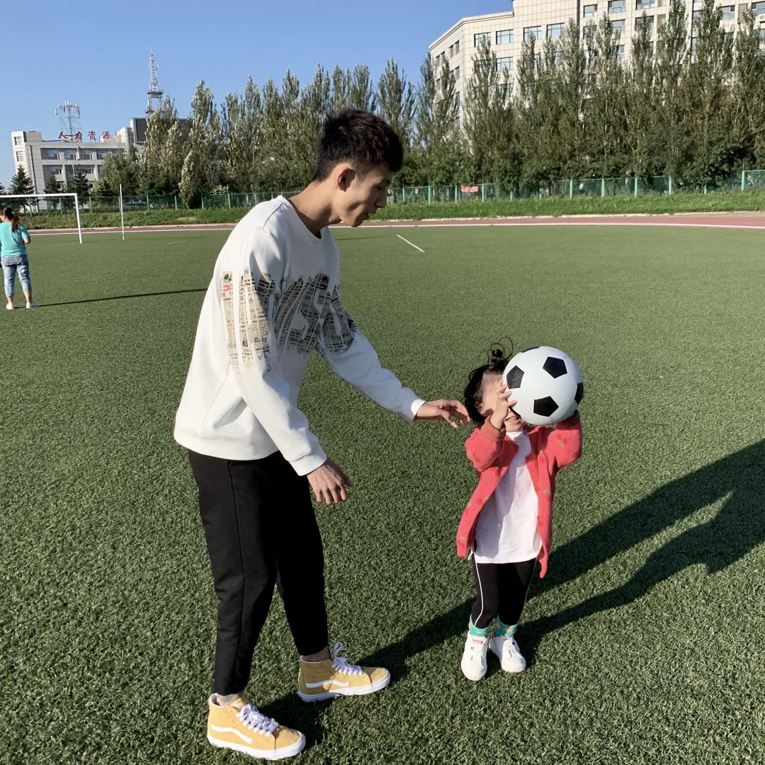 6.1w 王安迪 id: 612165 关注