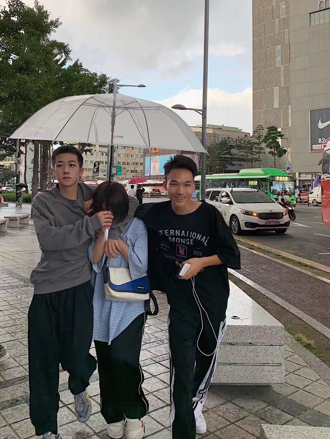 张霖园长zzzzz 发了一个快手作品,一起来看!