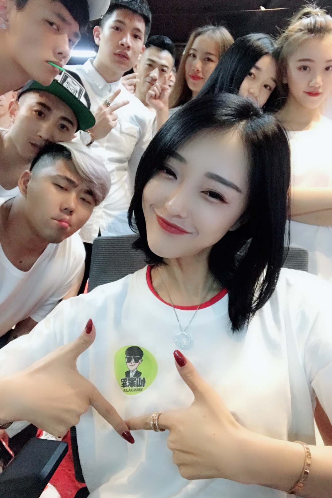 仙娜美(十点)的快手直播