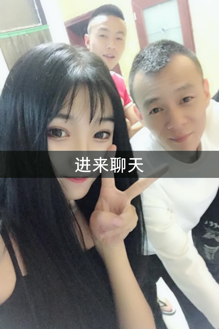 草莓(传说哥)的快手直播