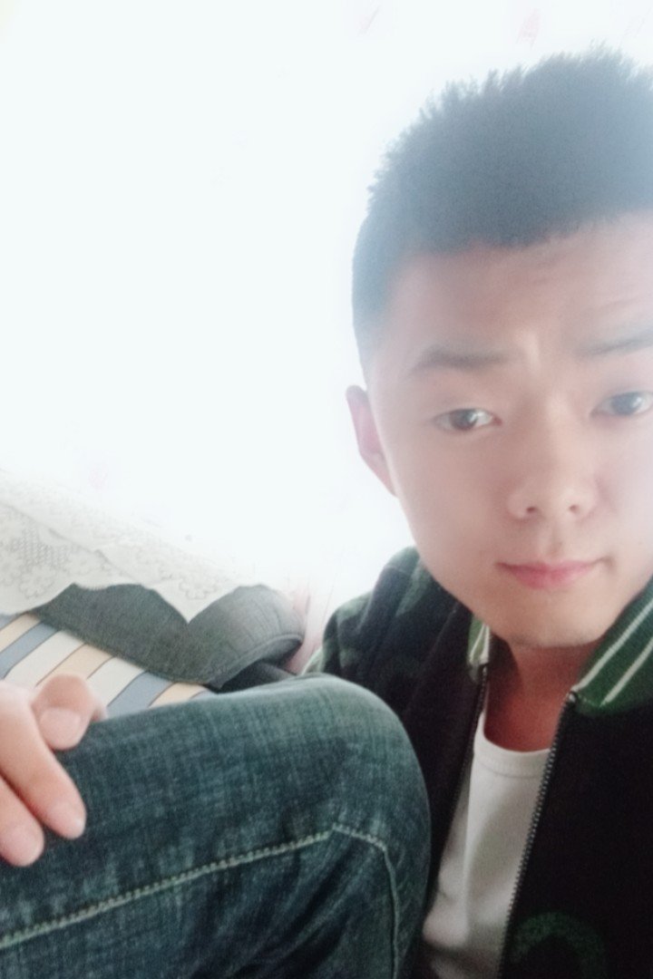 小武【人可何】的快手直播