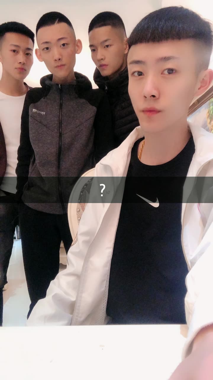 张诗尧的快手直播