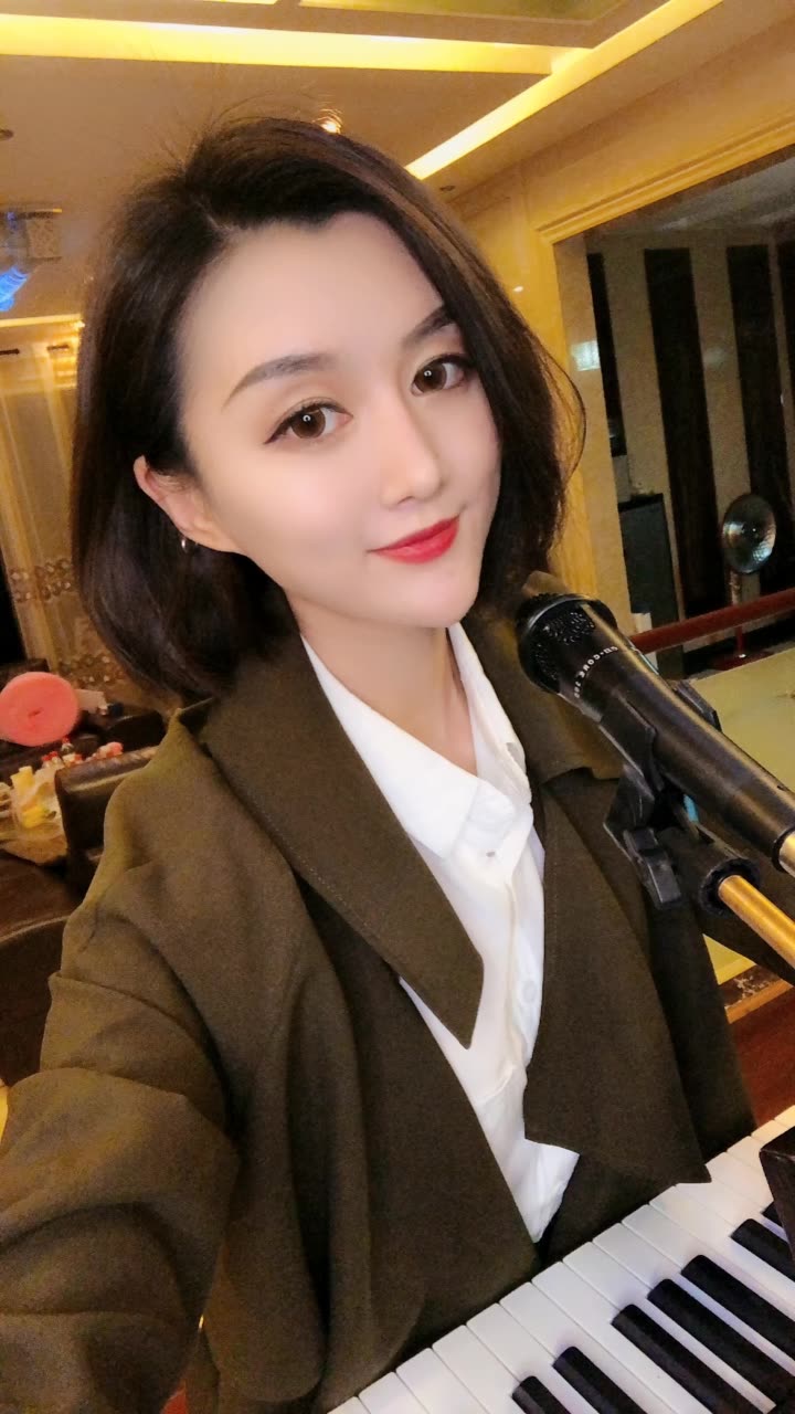 蓝万的快手直播