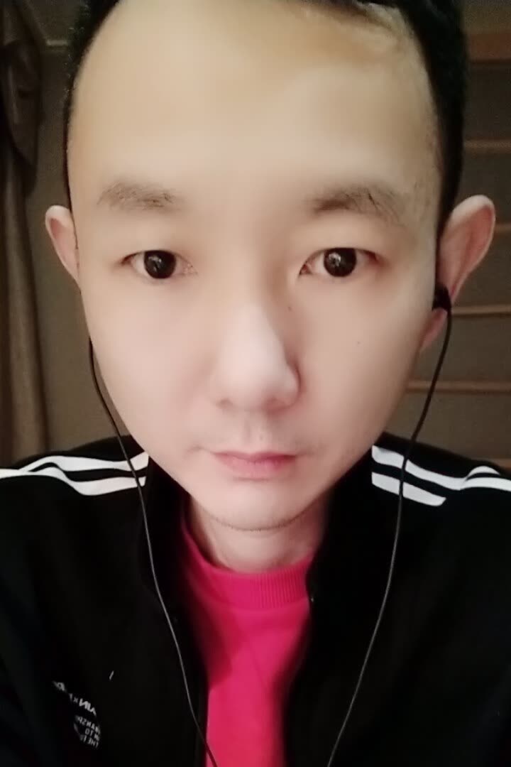 三哥带新人的快手直播