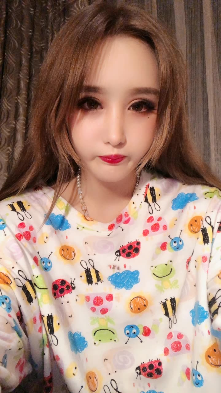 黑暗萝莉大美的快手直播