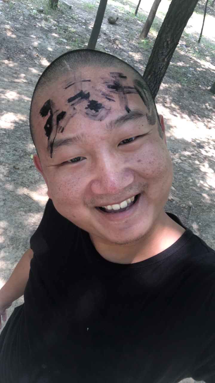 黑猫警长giao哥gao的快手直播