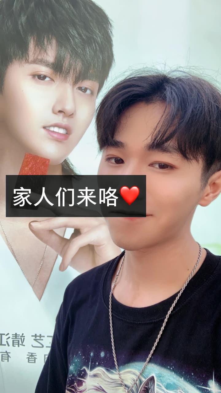 想咬凯哥哥的锁骨的微博_微博