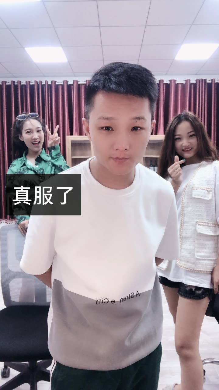 小志【小智】(二宝宝)的快手直播