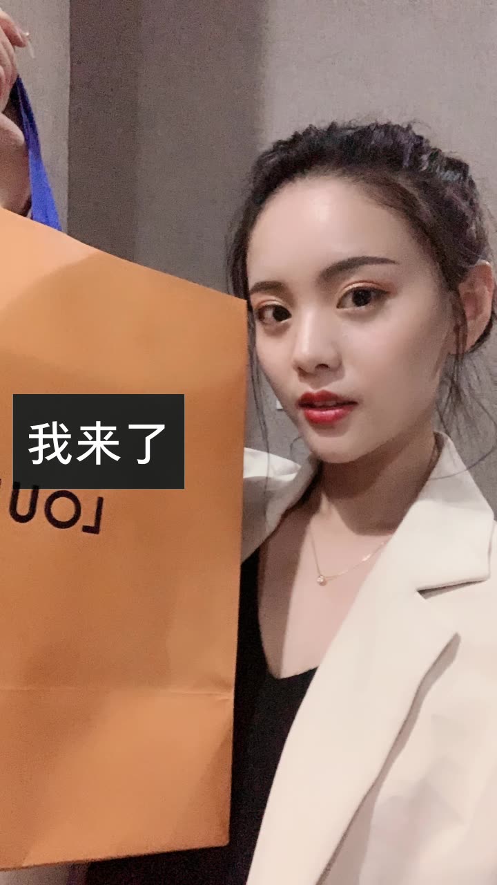 蕊蕊小可爱♀的快手直播