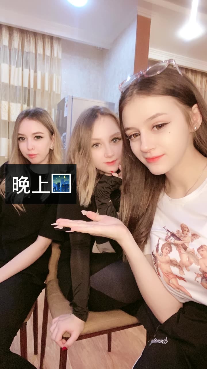 04 查看更多 a 微关系 他的关注(354) lisa_olive 椰儿姐姐 刘美麟