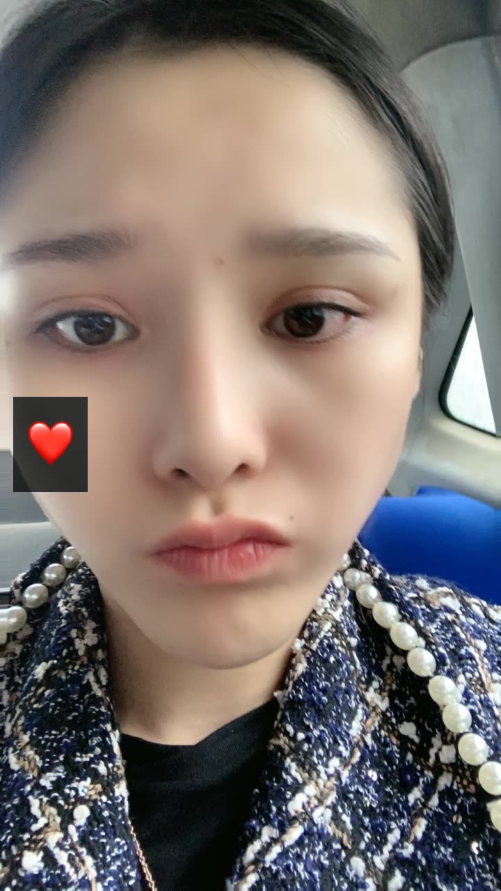 仙艾美情感主播的快手直播