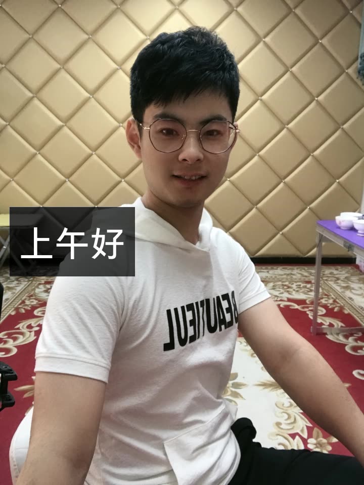 阿烫(师打碗哥)的快手直播随时随地发现新鲜事立即登录还没有微博?