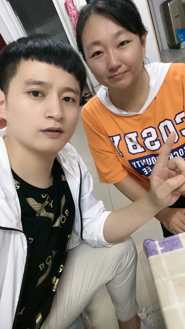 二晨情感连麦(258)的快手直播