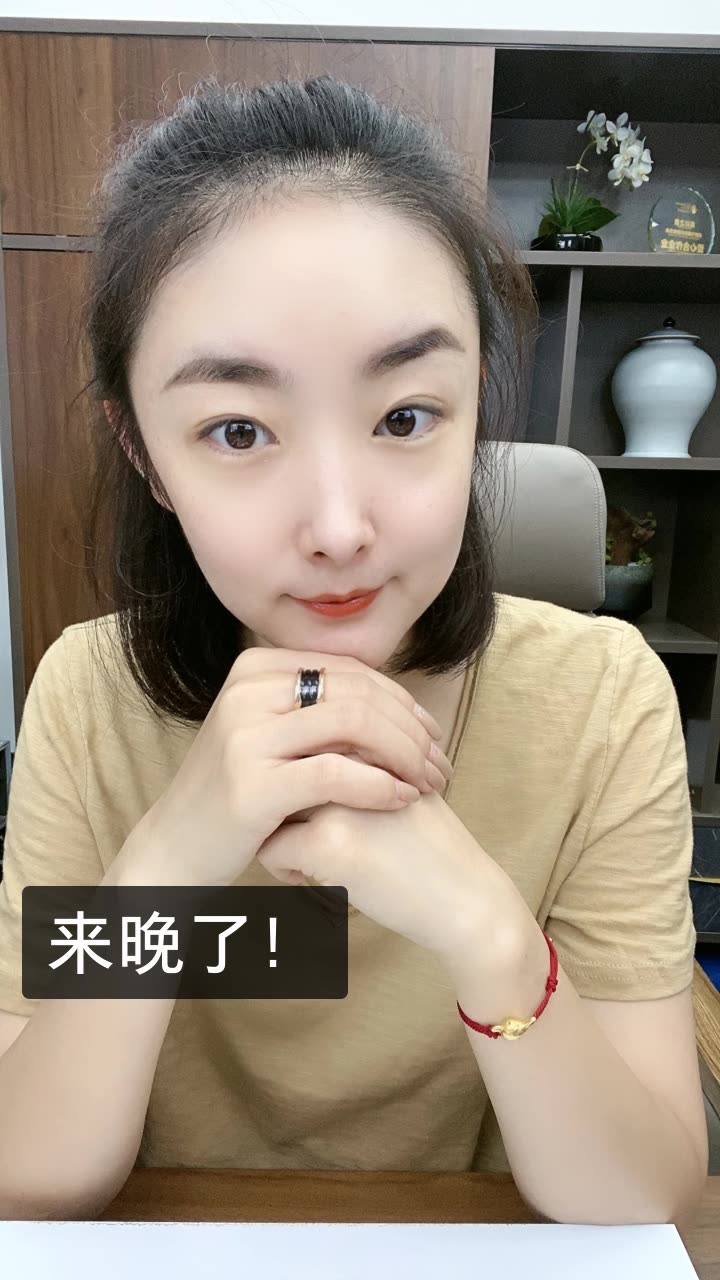 tong虹色沙漠