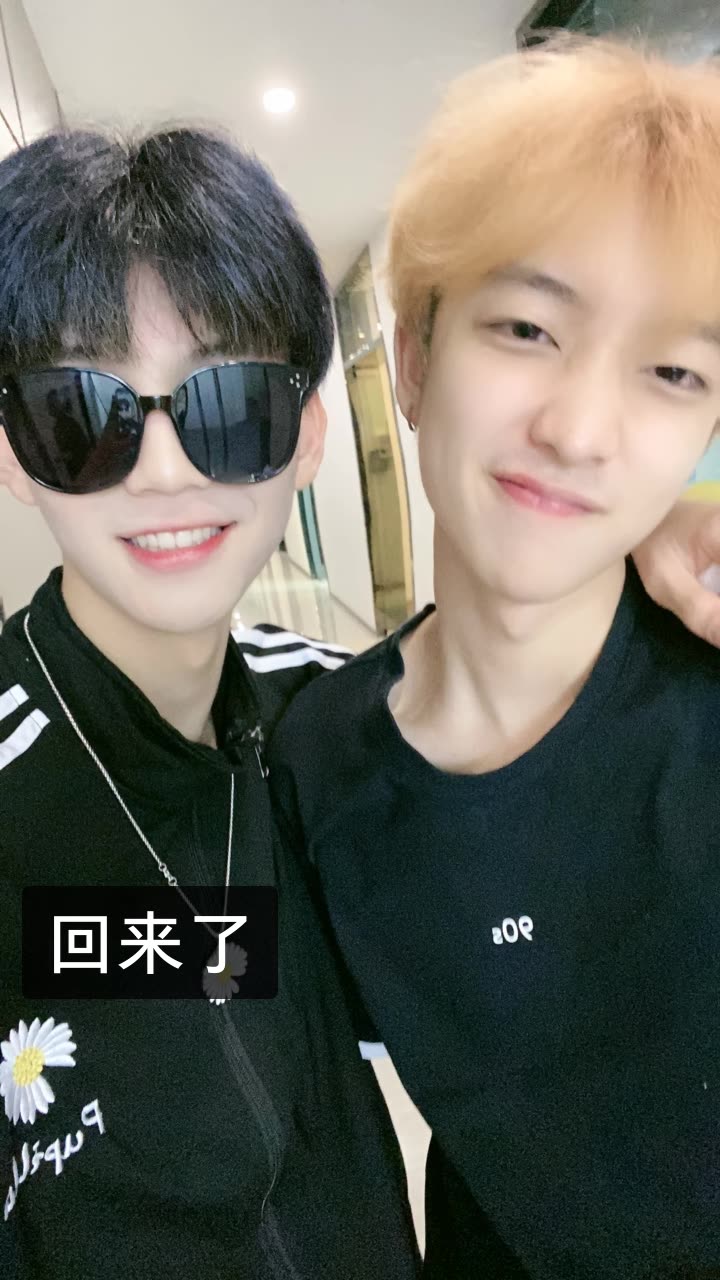 南倾大帅比96775的快手直播