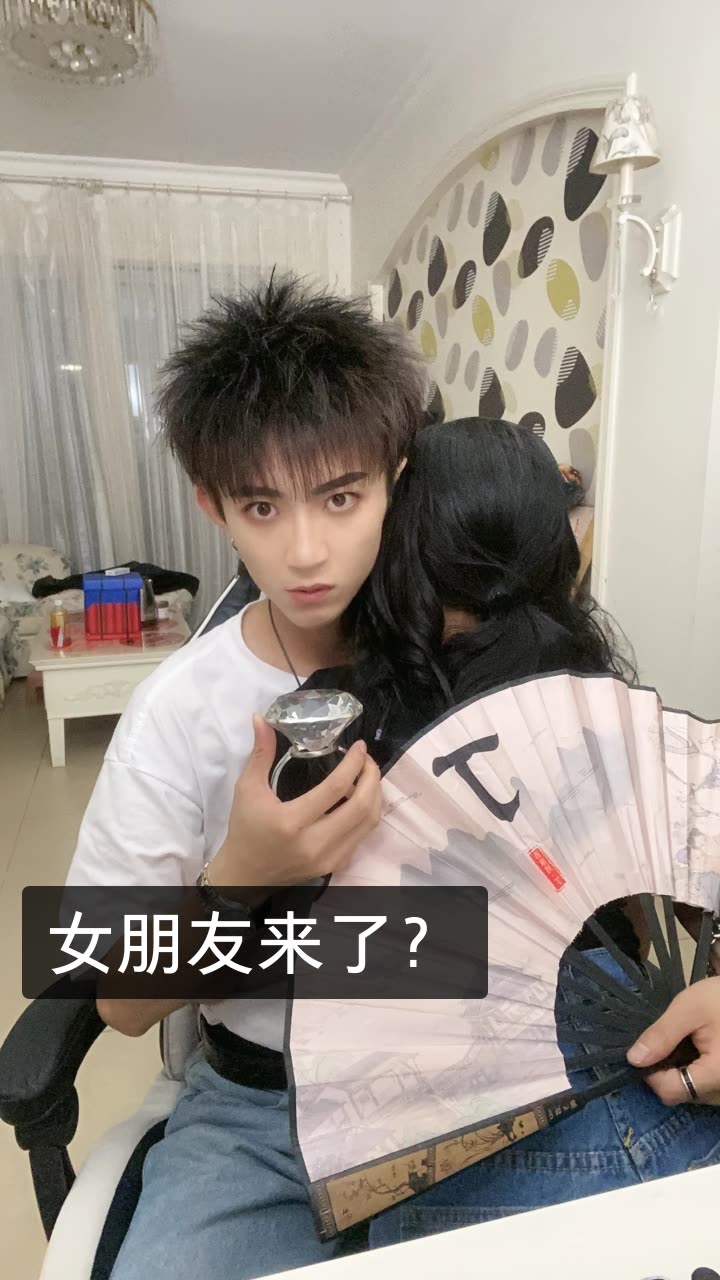 73百变马丁【丁家】的快手直播