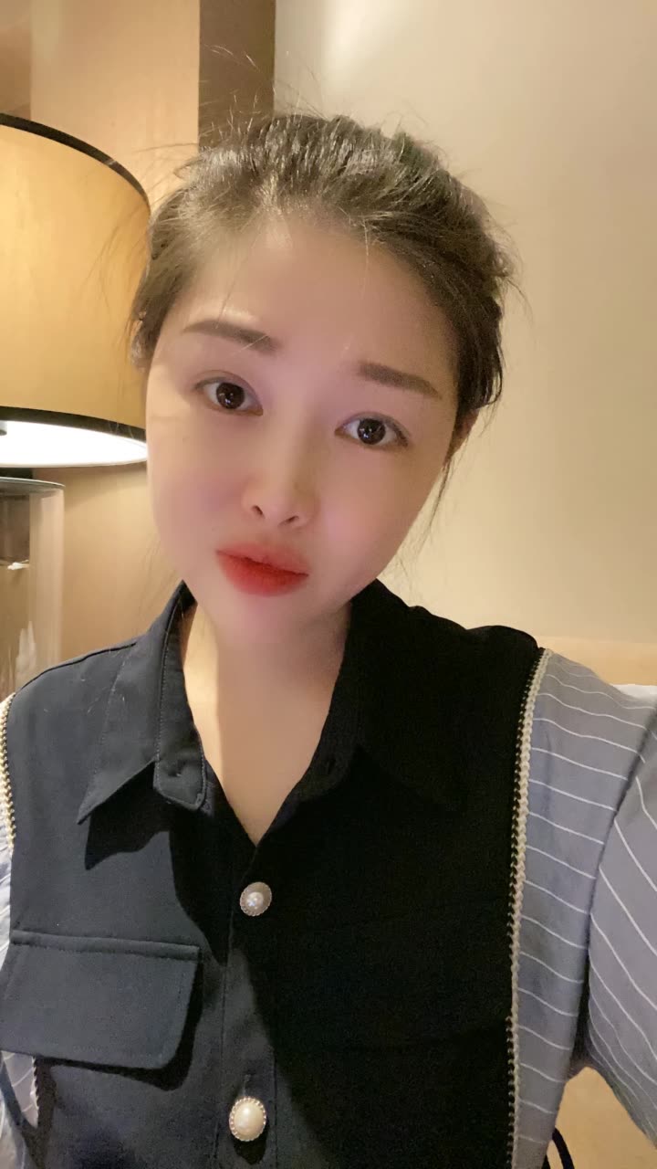 月亮哥9595的快手直播