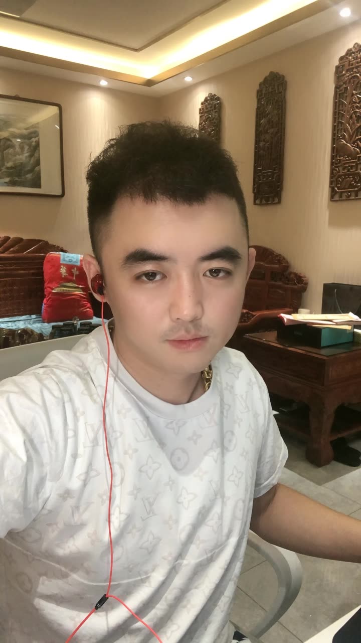 彭铮.的快手直播