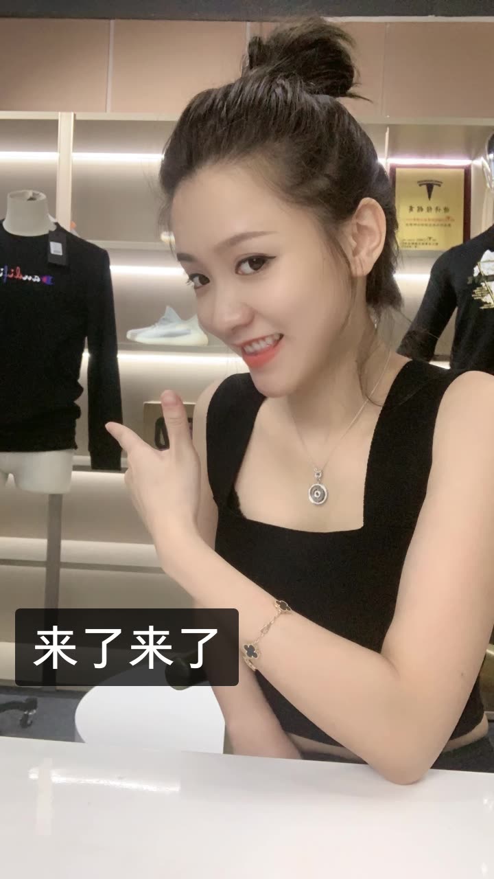 雅西本本6015【9点直播】的快手直播