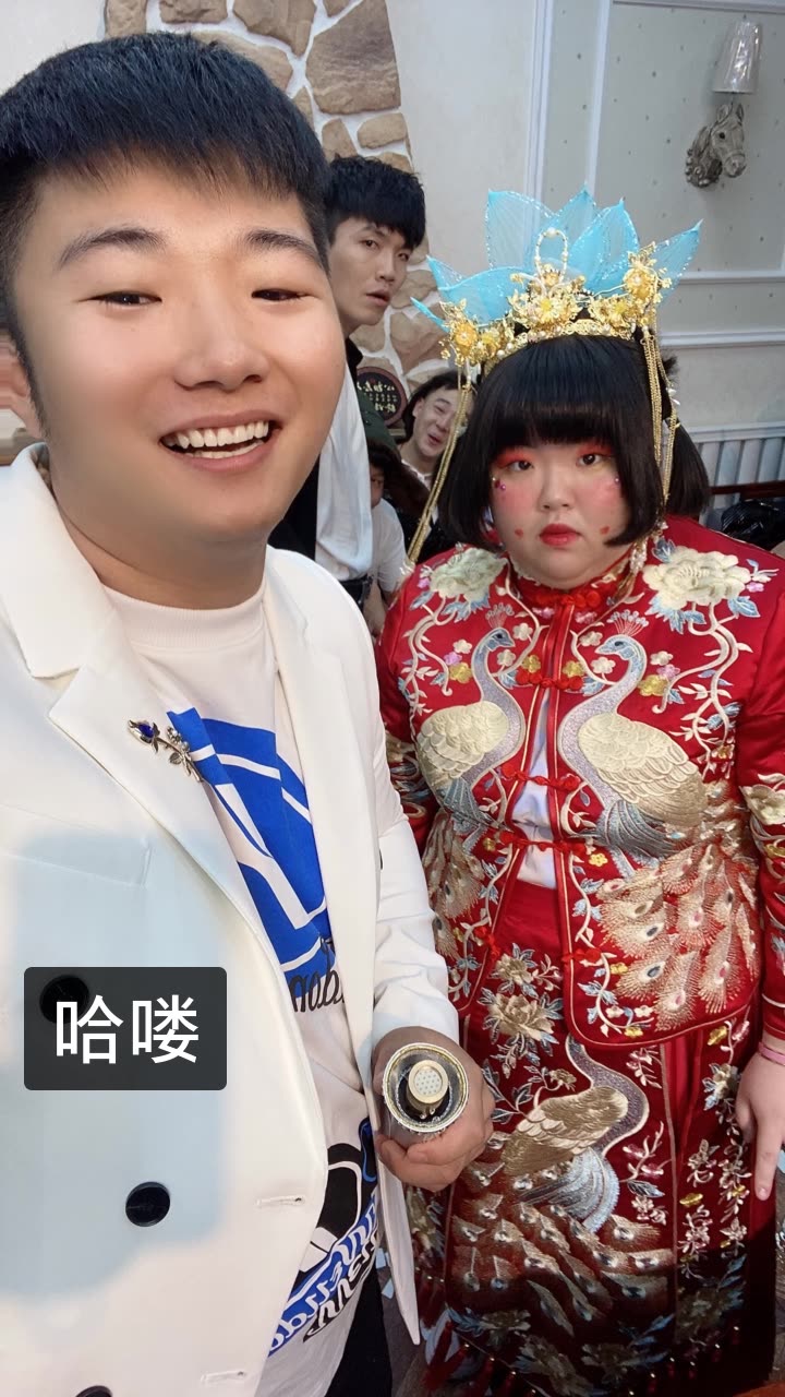 查看更多 a 微关系 他的关注(4) 不服输的幽河 筱童啊7 歌手白小白