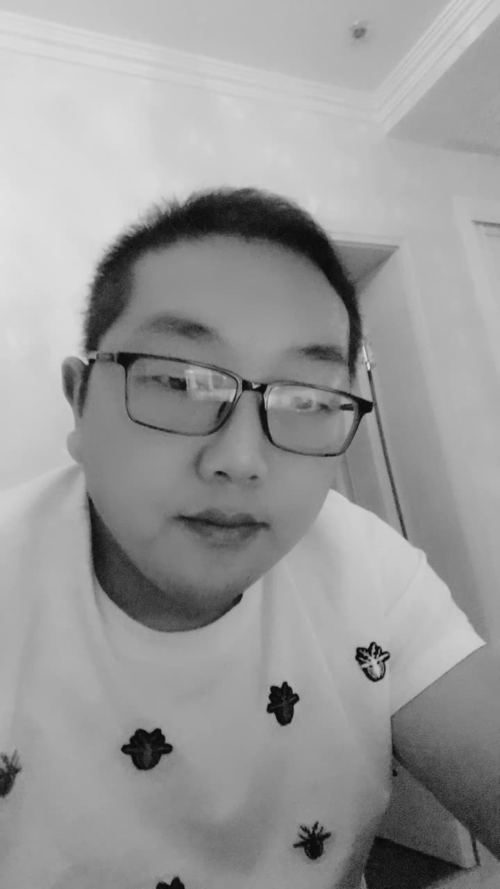 快手小七点赞（快手小七点赞有钱吗）