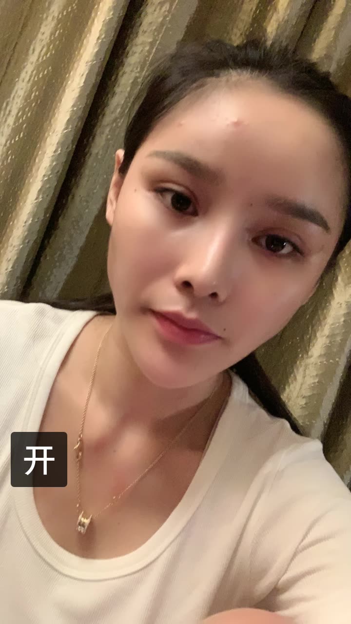 仙艾美日常小号97的快手直播