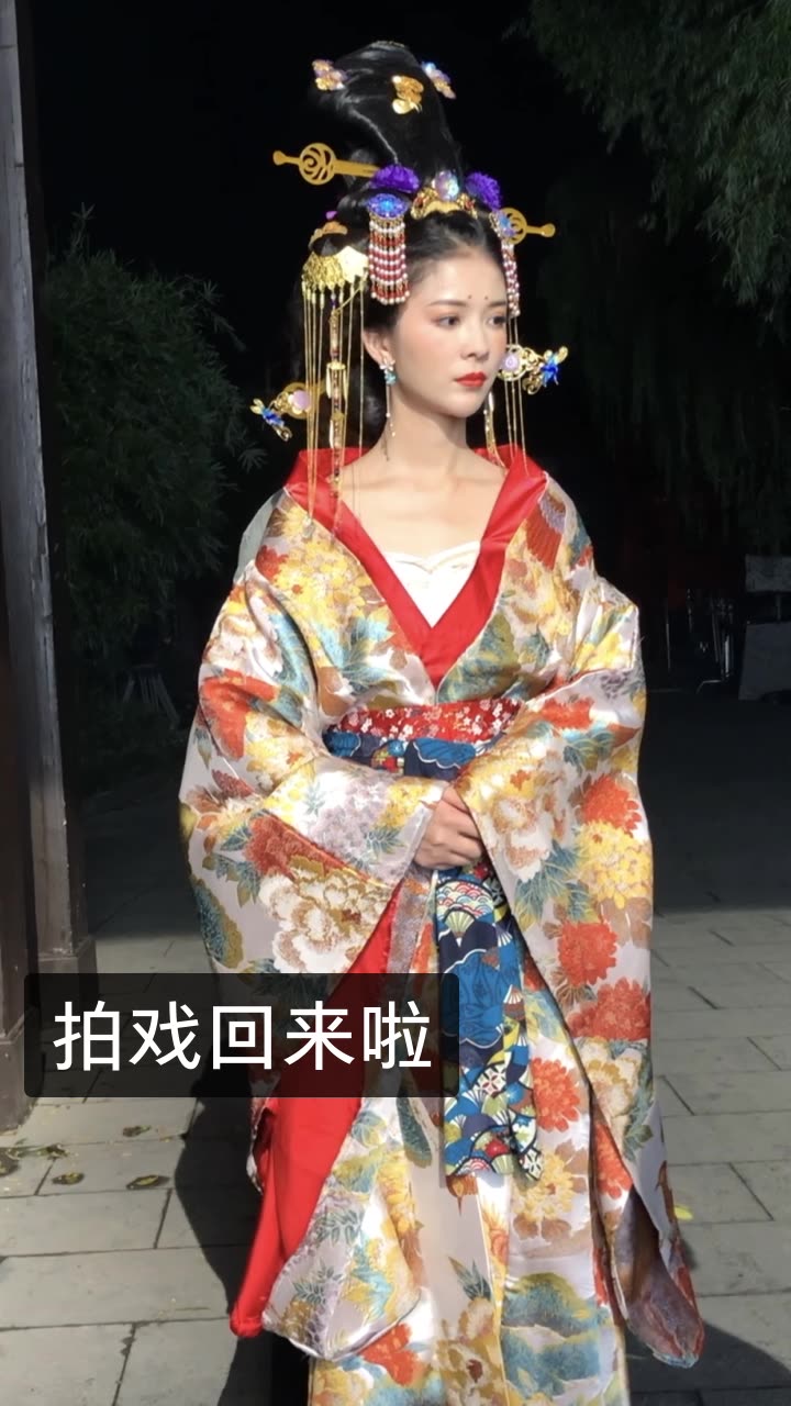 93御儿.(古风)的快手直播