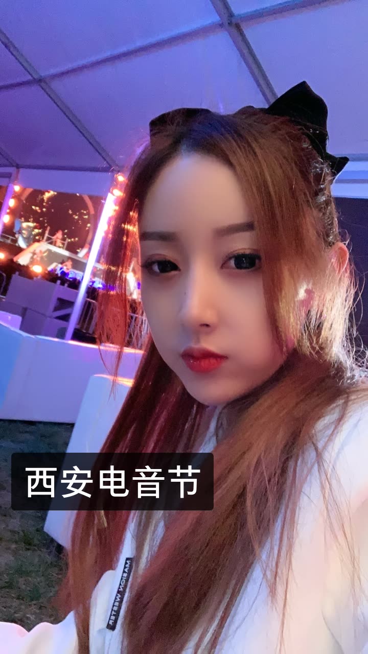 dj板板姐姐(ivy)的快手直播