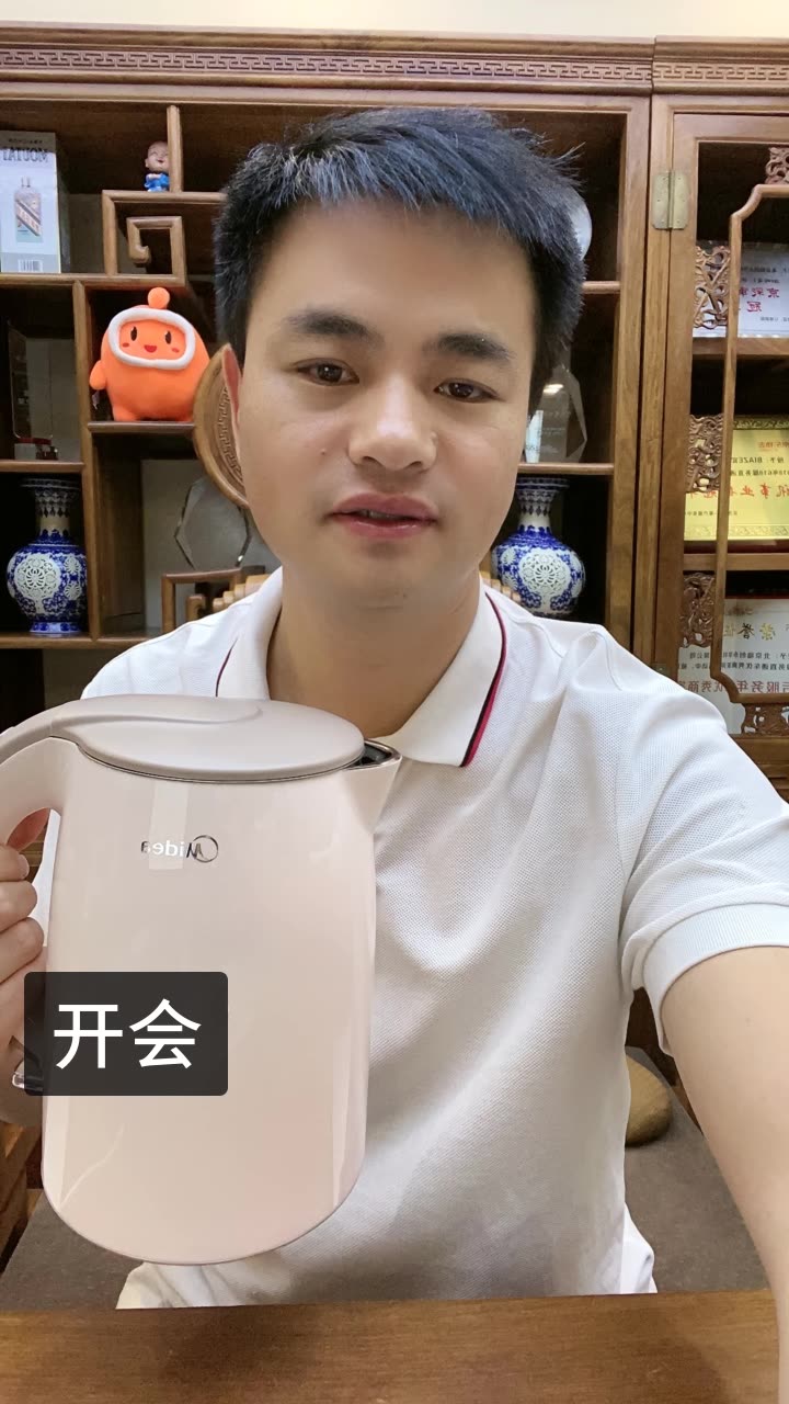 我正在快手看@老刘-子默堂的直播,一起来吧 ##快手#@快手老刘-子默堂