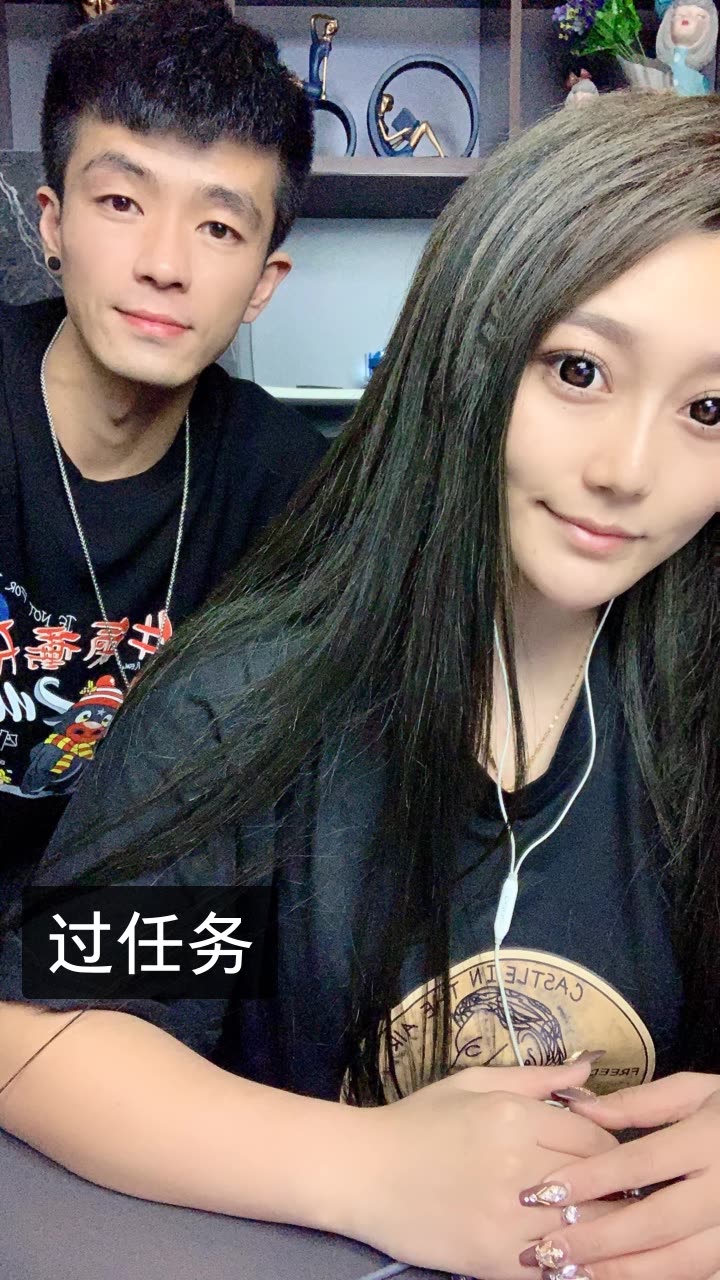 王小胖-25号粉丝回馈的快手直播