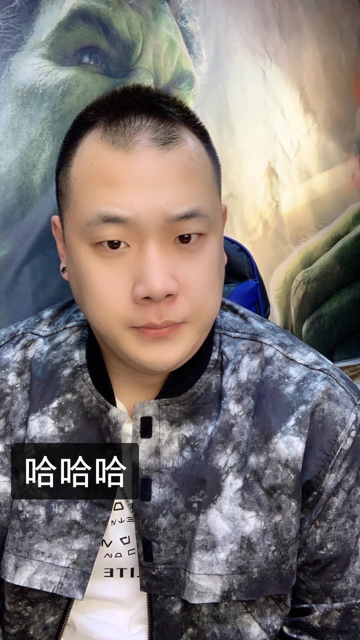 爱笑的菇凉白小白